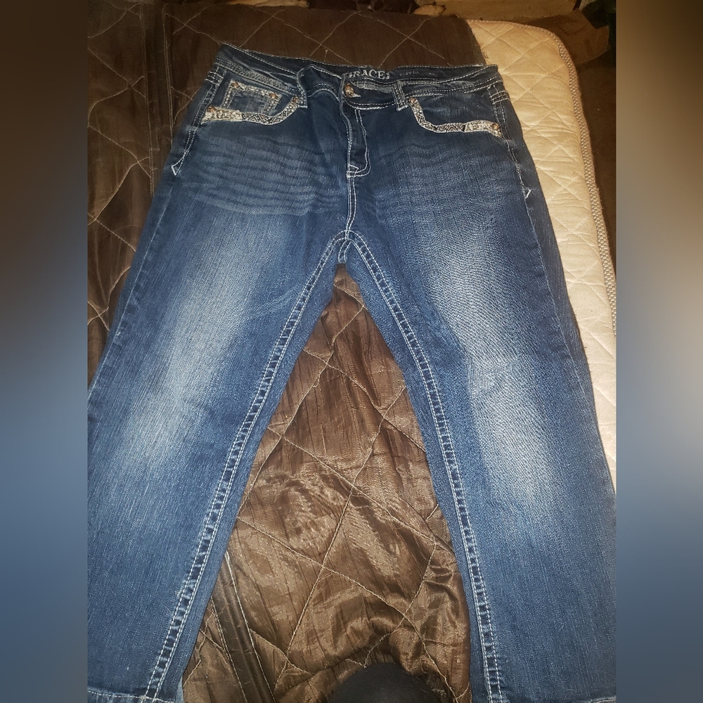 grace capris size 33